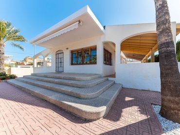 Villa avec piscine à vendre à Avenida la Almadrava