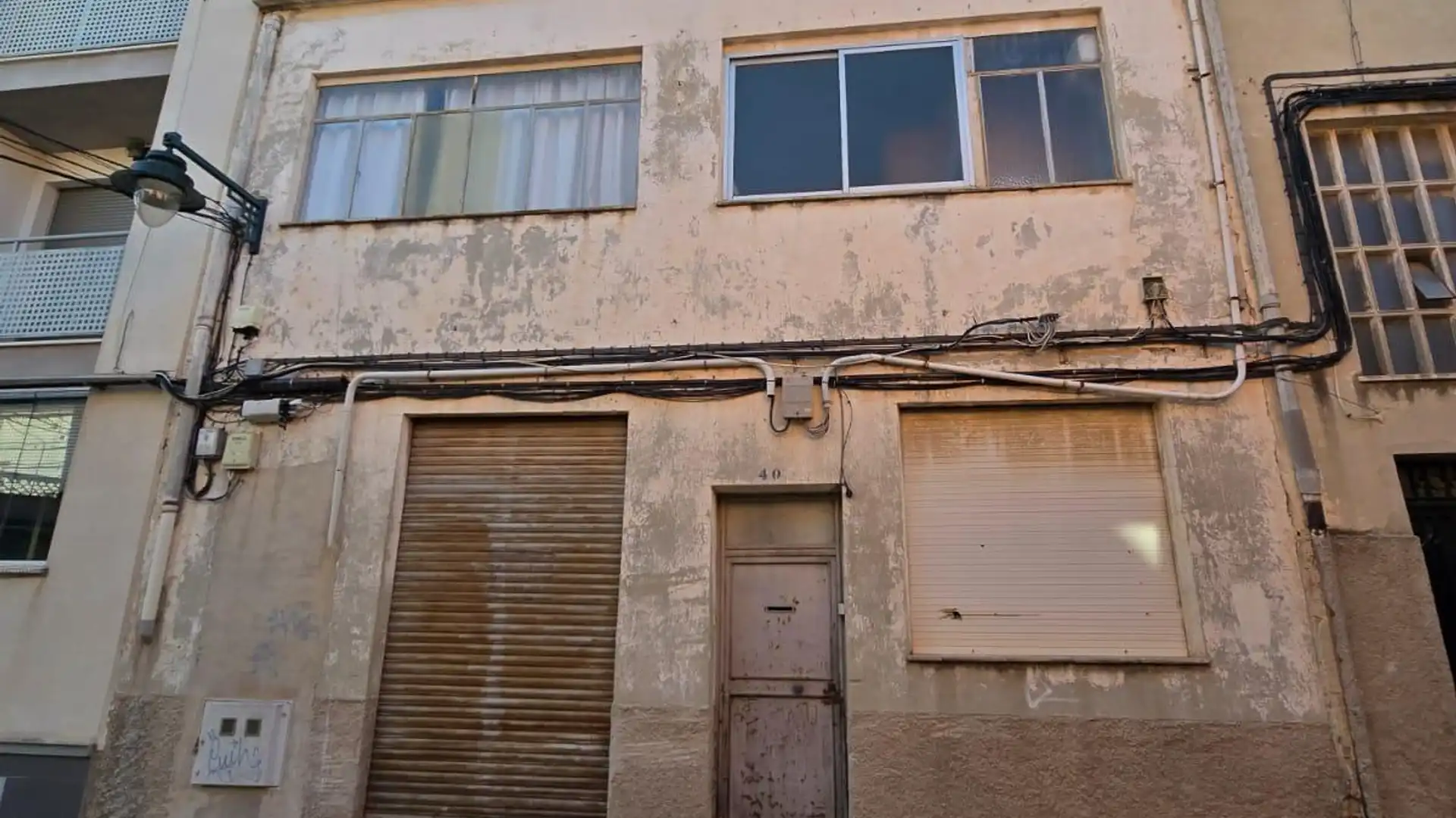 Vista exterior de Nave industrial en venta en Alcoy / Alcoi