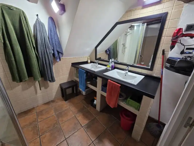 Baño de Casa o chalet en venta en Malpartida de Plasencia con Aire acondicionado y Jardín privado
