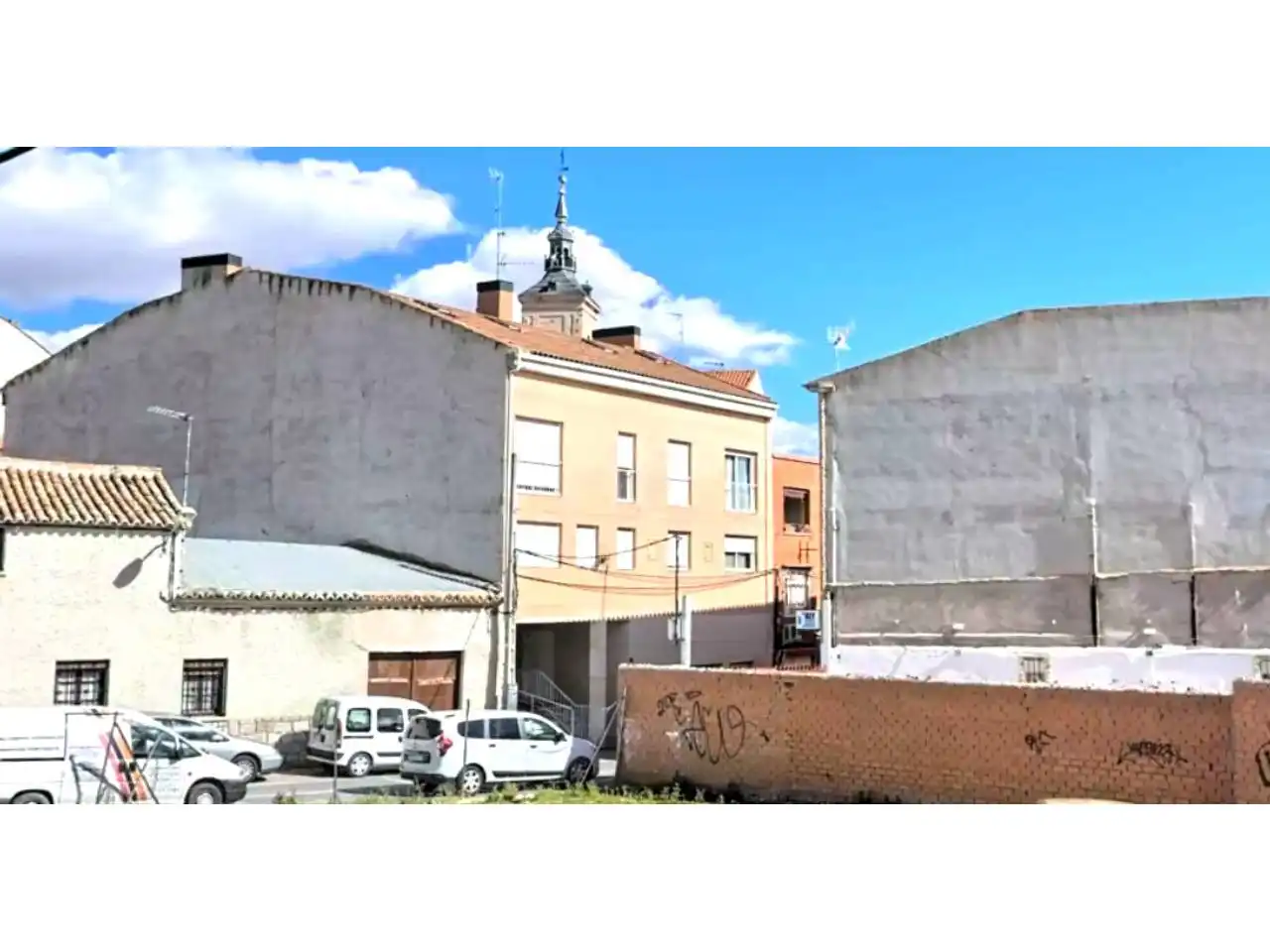 Vista exterior de Apartament en venda en Casarrubios del Monte amb Calefacció