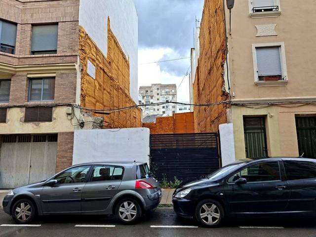 Terreno residencial en Venta en Ensanche - Parque del Oeste