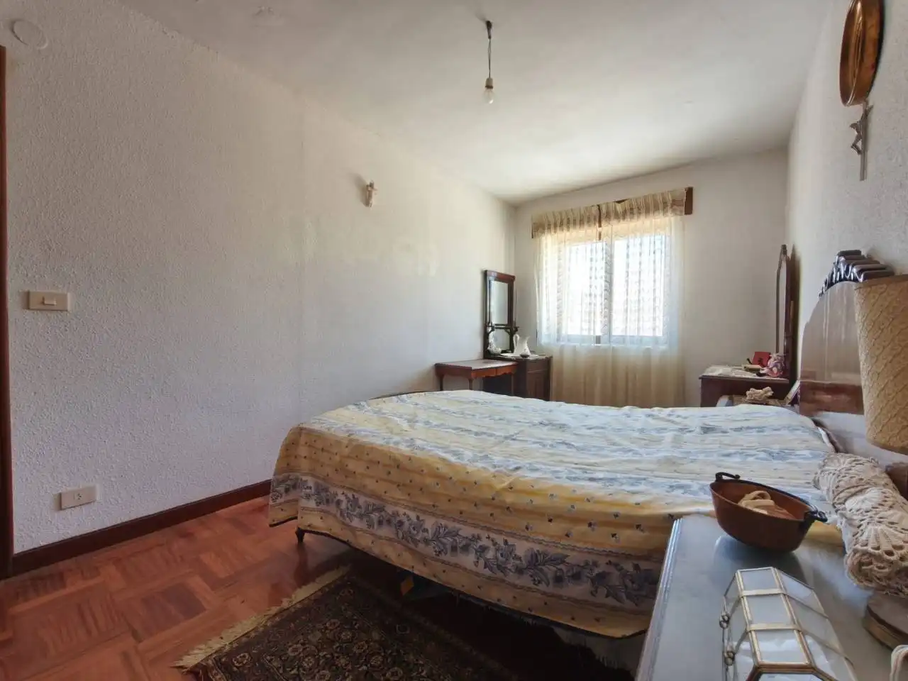 Bedroom of Houses for sale in Pedrosa de Río Úrbel  with Heating and Parquet flooring