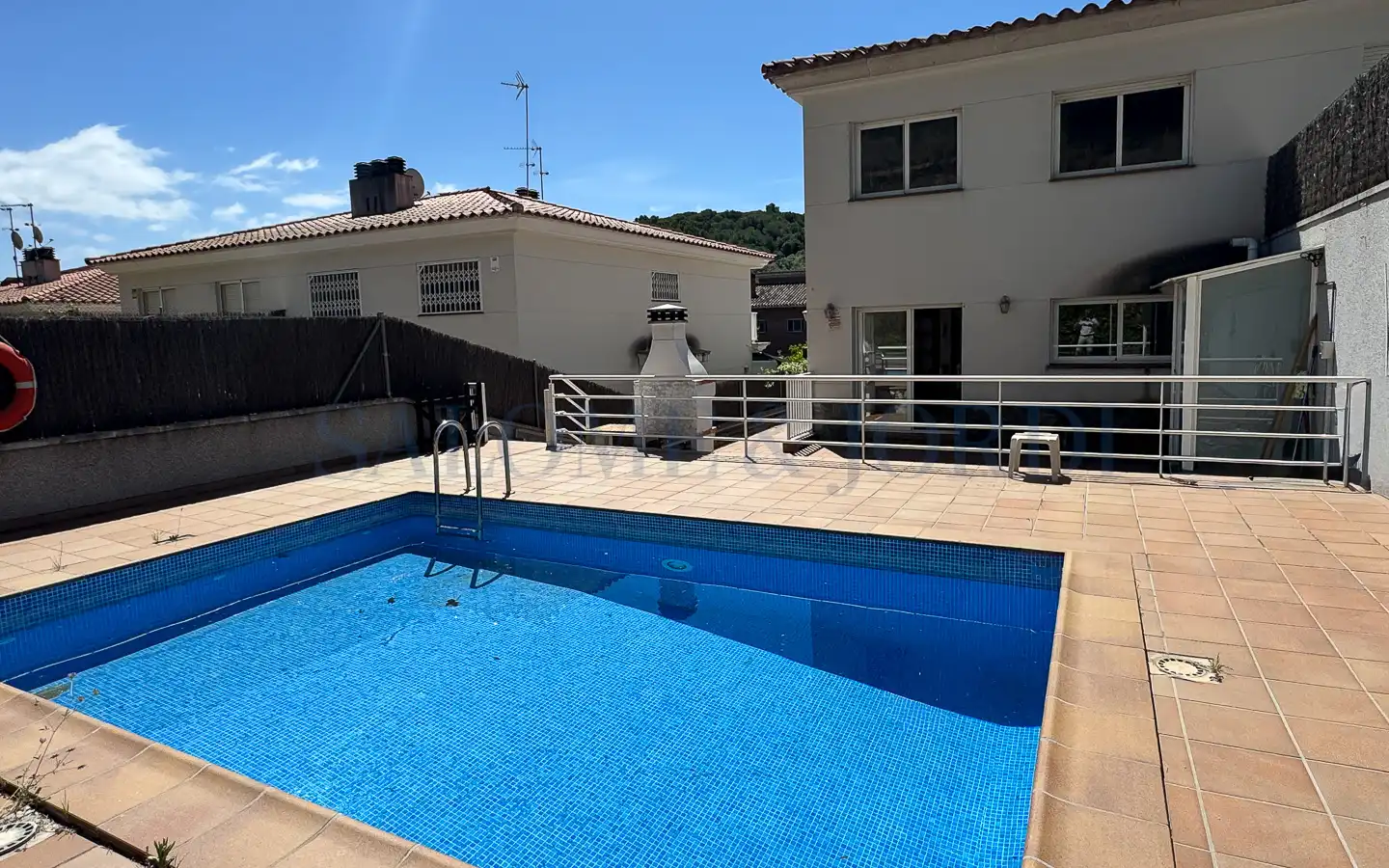 Piscina de Casa adosada en venda en Argentona amb Calefacció, Jardí privat i Terrassa