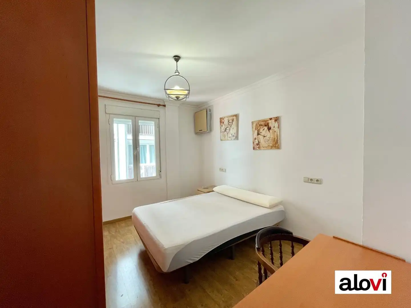 Schlafzimmer von Wohnung zur untervermieten in Granada mit Möbliert und Balkon