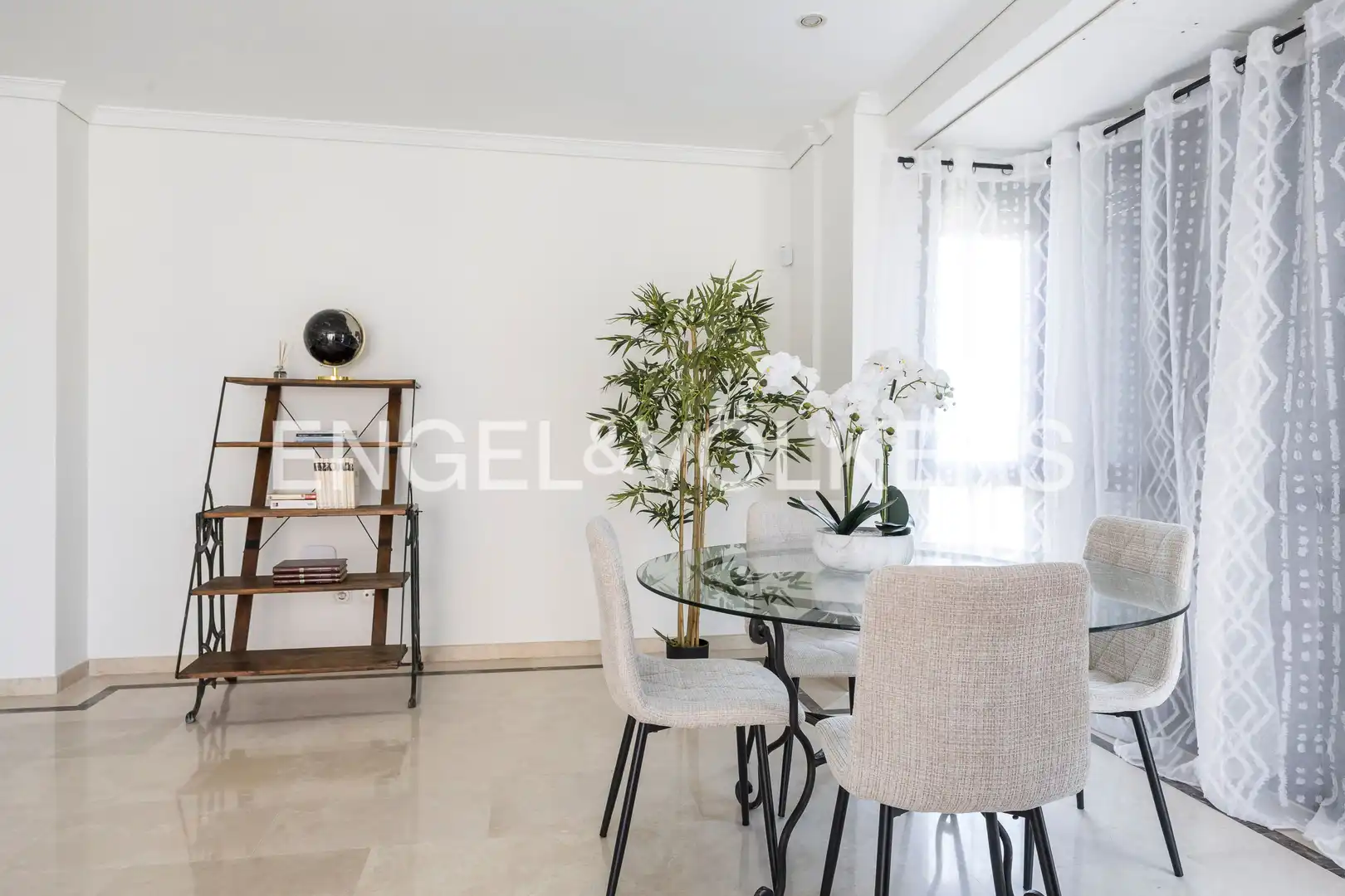 Comedor de Piso en venta en Madrid con Aire acondicionado, Calefacción y Piscina