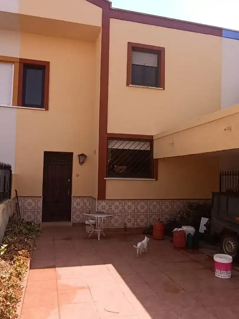 Vista exterior de Casa o xalet en venda en Daimiel