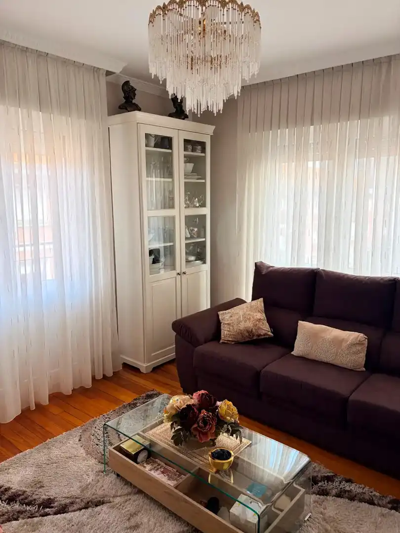 Wohnzimmer von Wohnung zum Verkauf in Portugalete mit Heizung, Ofen und Waschmaschine