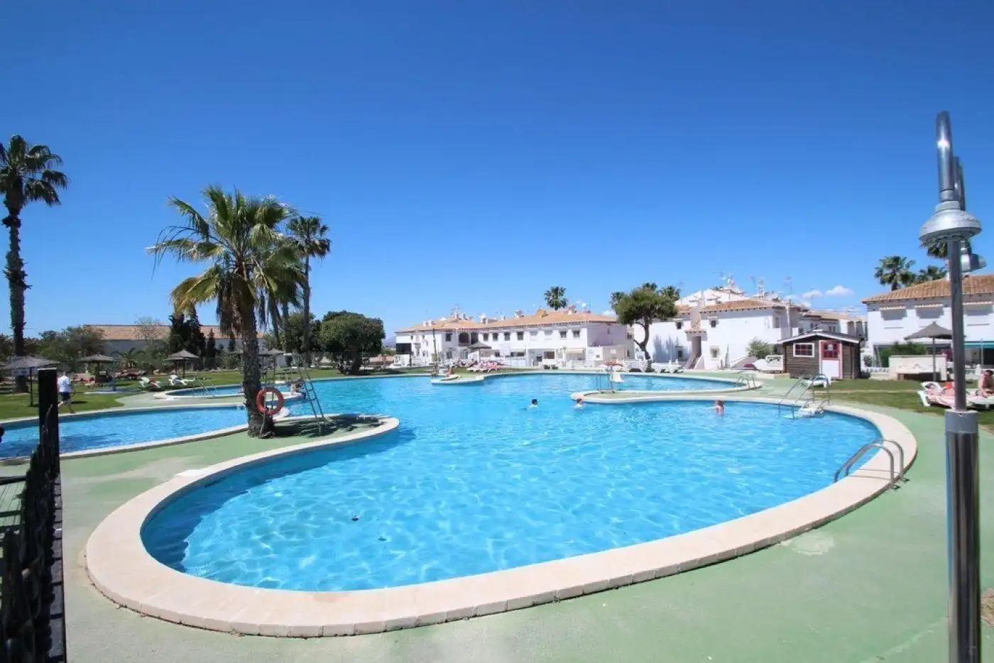 Bungalow con jardín en venta en Los Balcones - Los Altos, imagen 5