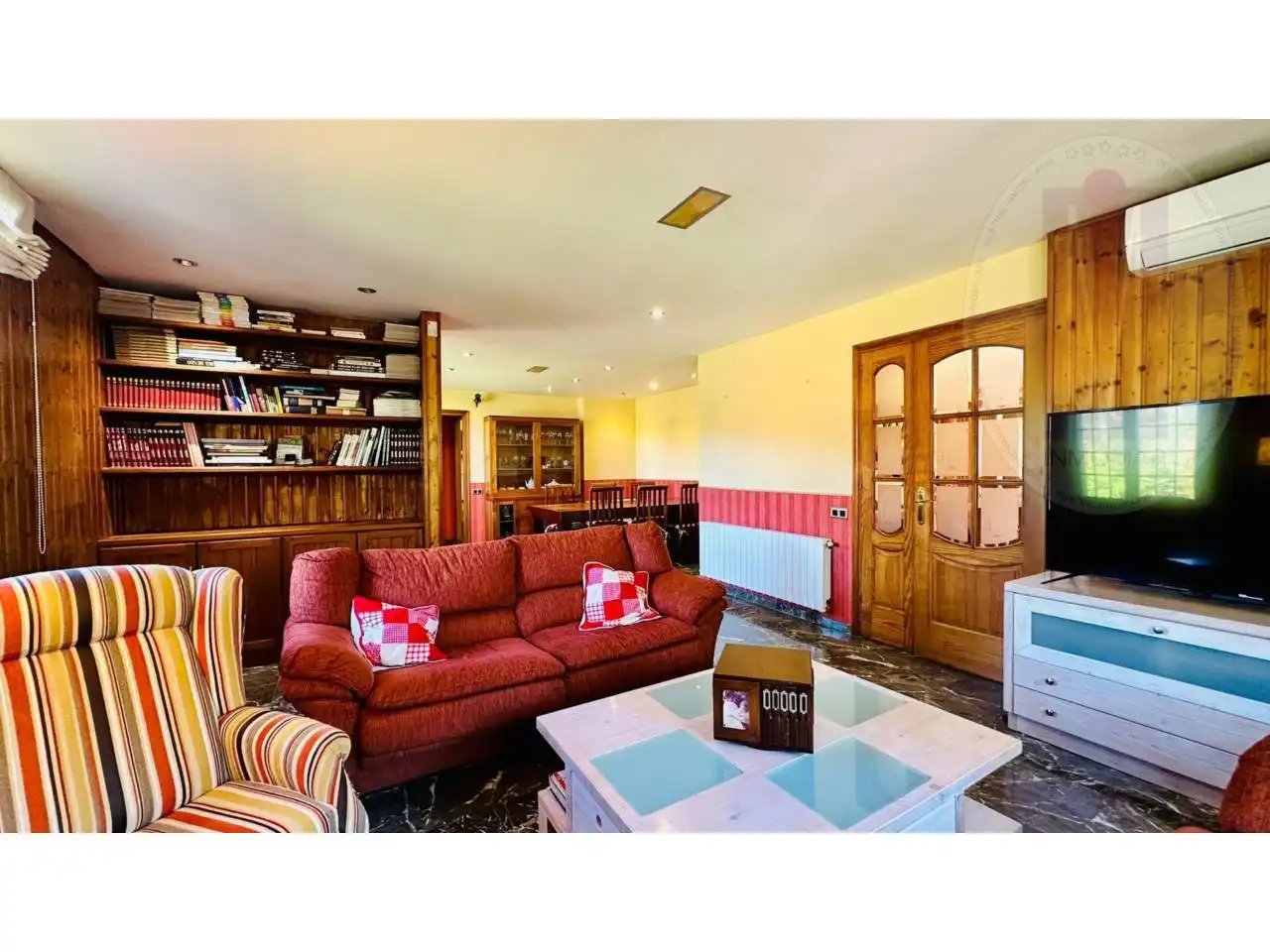 Sala de estar de Casa o chalet en venta en Begues con Calefacción, Jardín privado y Terraza