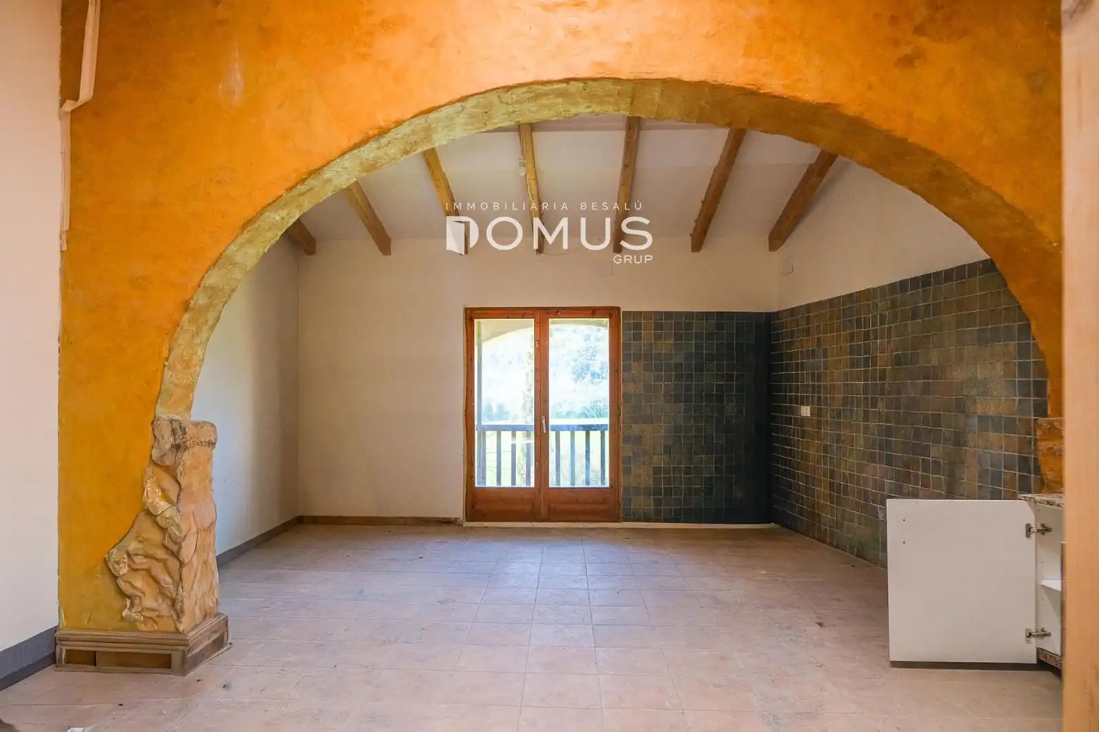 Country homes for sale in Besalú  with Private garden