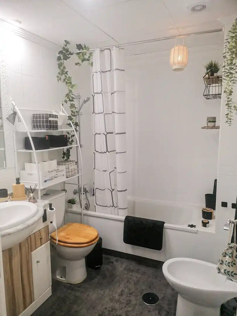 Bathroom of Flat for rent in Algorfa  with Air Conditioner, Heating and Private garden