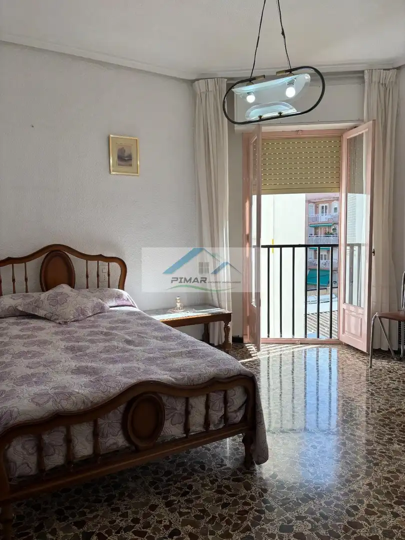 Habitación de Piso en venta en Elche / Elx con Balcón