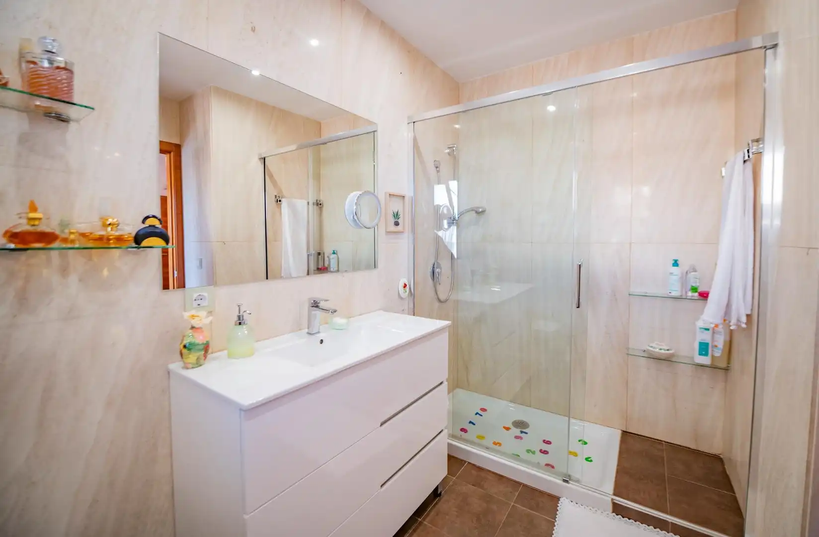 Bathroom of Flat for sale in Antequera  with Heating, Terrace and Balcony