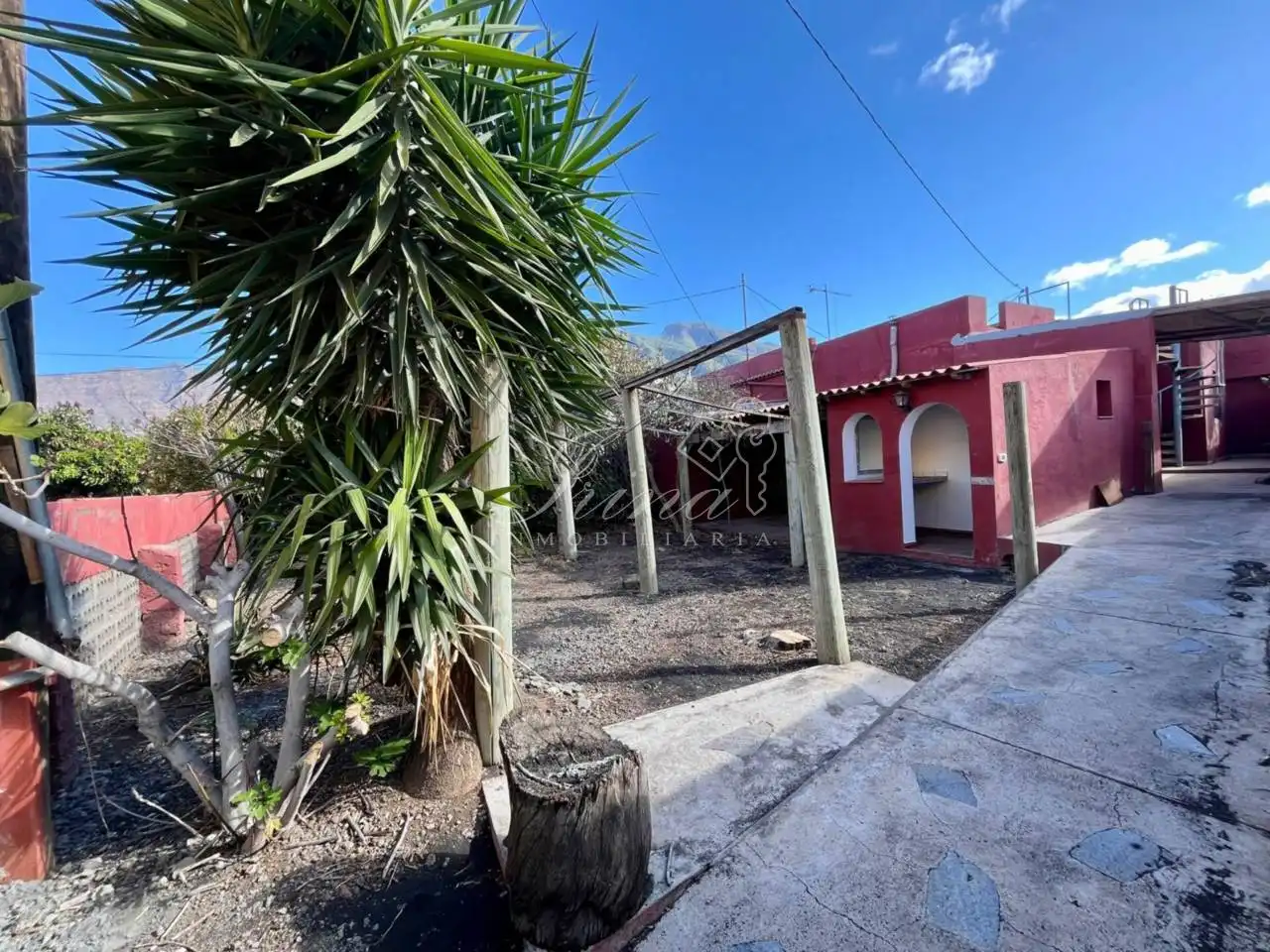 Vista exterior de Casa o xalet en venda en Los Llanos de Aridane amb Jardí privat i Terrassa