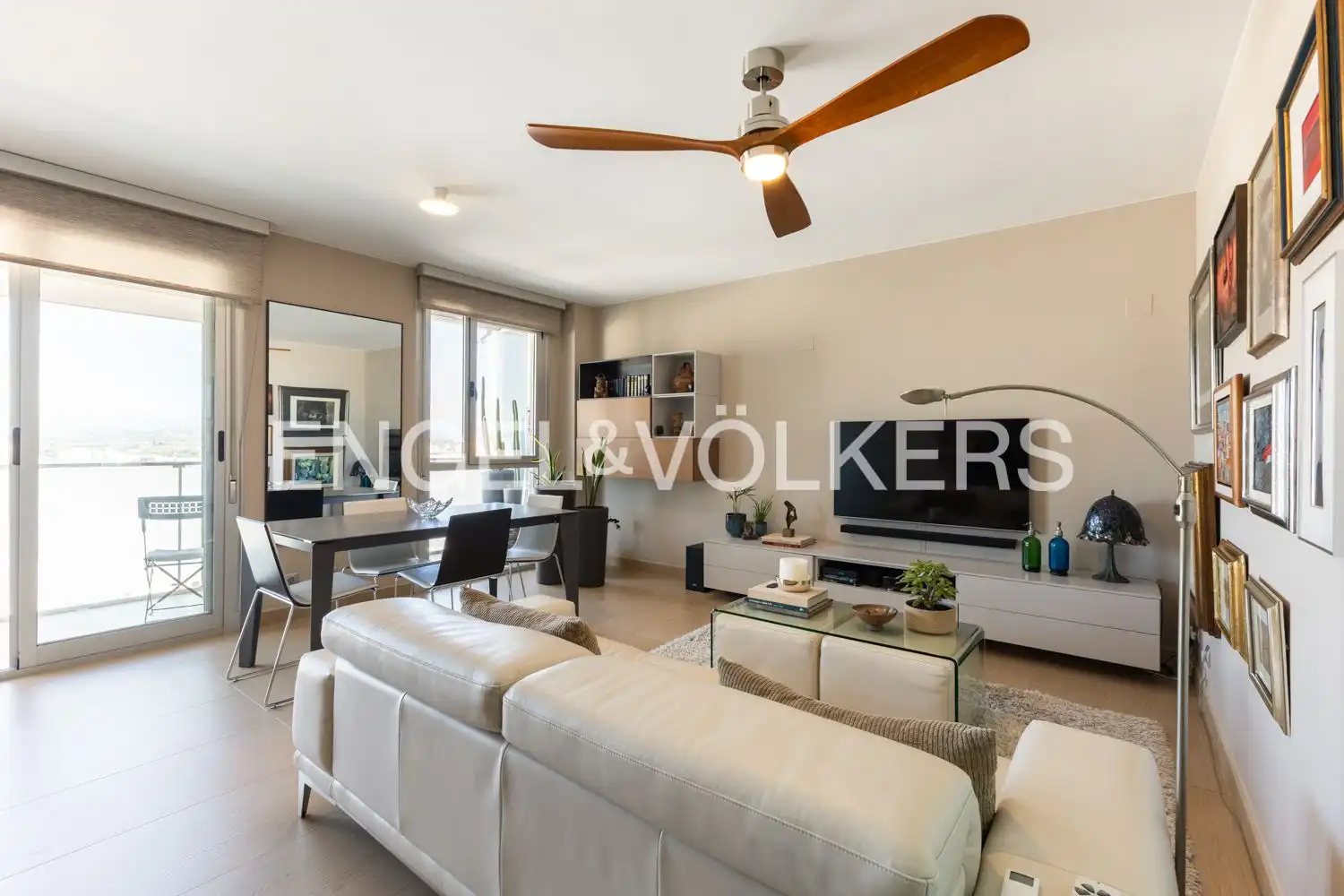 Flat with pool for sale in Casco Urbano