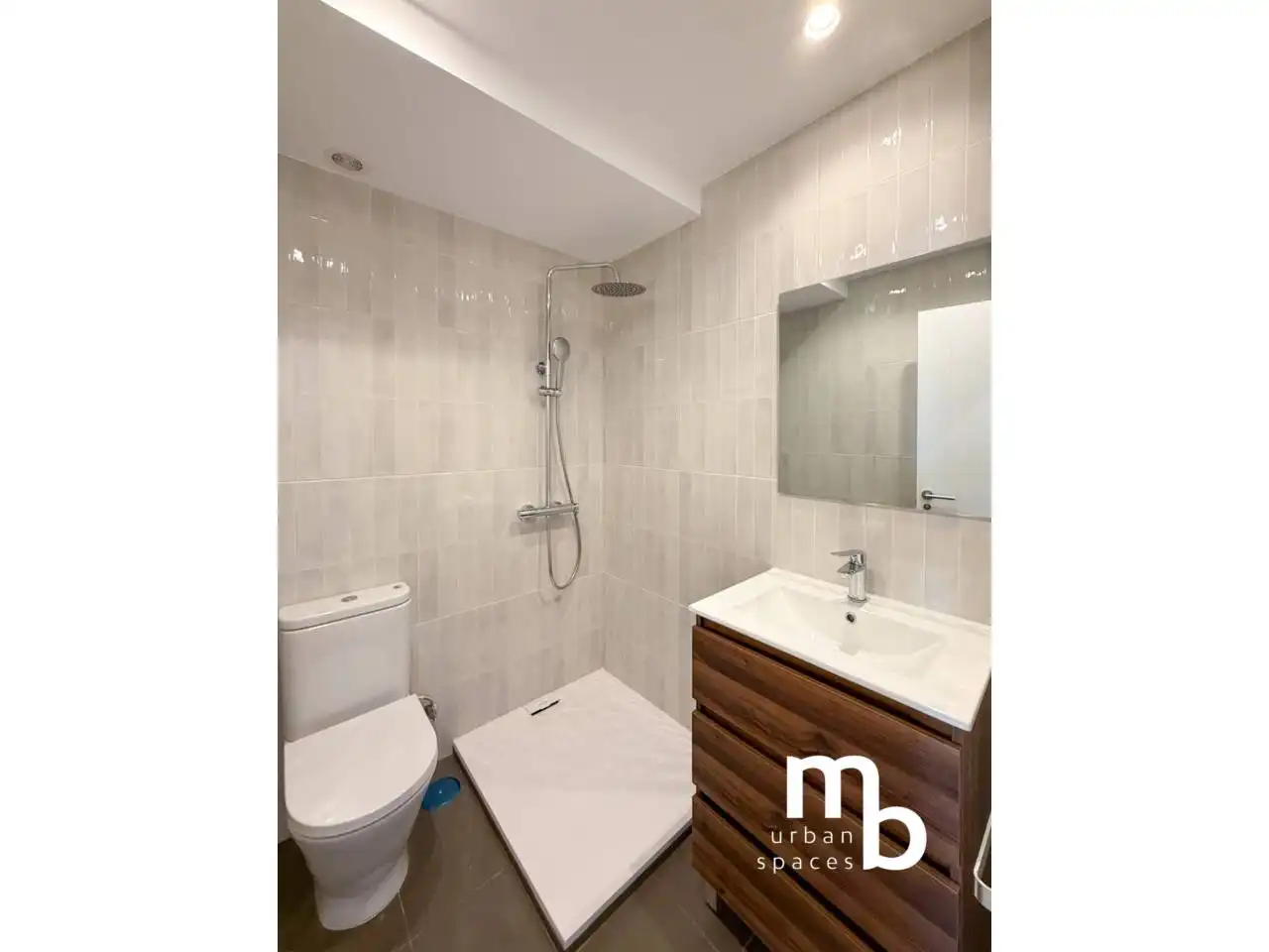 Baño de Piso de alquiler en Madrid con Aire acondicionado, Calefacción y Terraza