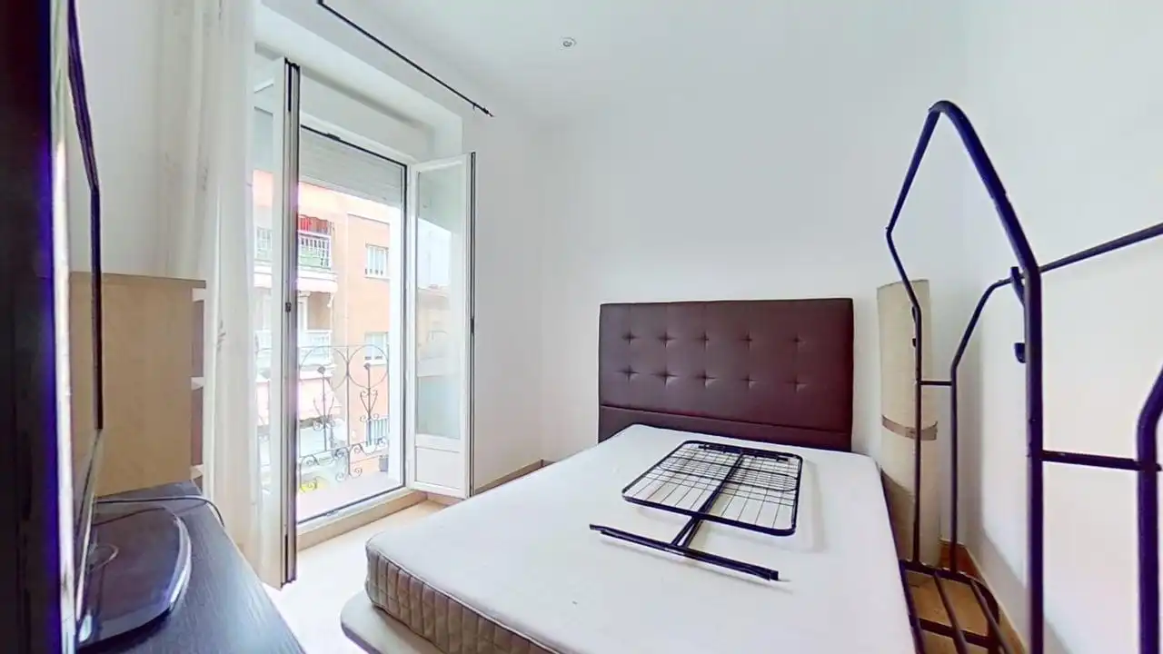 Habitación de Piso en venta en Madrid