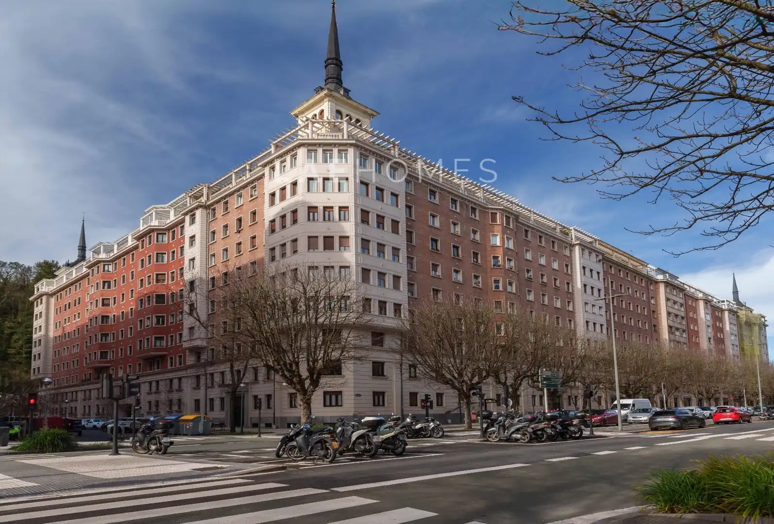 Vista exterior de Pis en venda en Donostia - San Sebastián  amb Aire condicionat, Calefacció i Terrassa