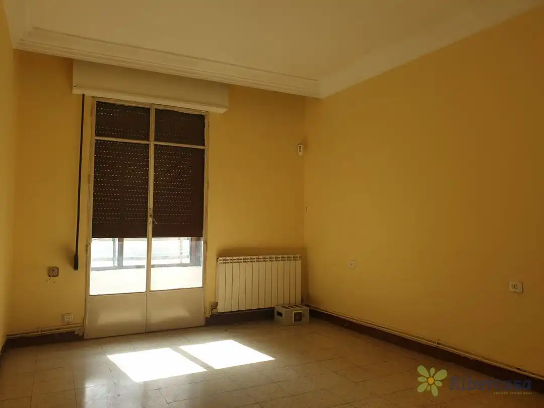 Habitación de Piso en venta en Tudela con Calefacción