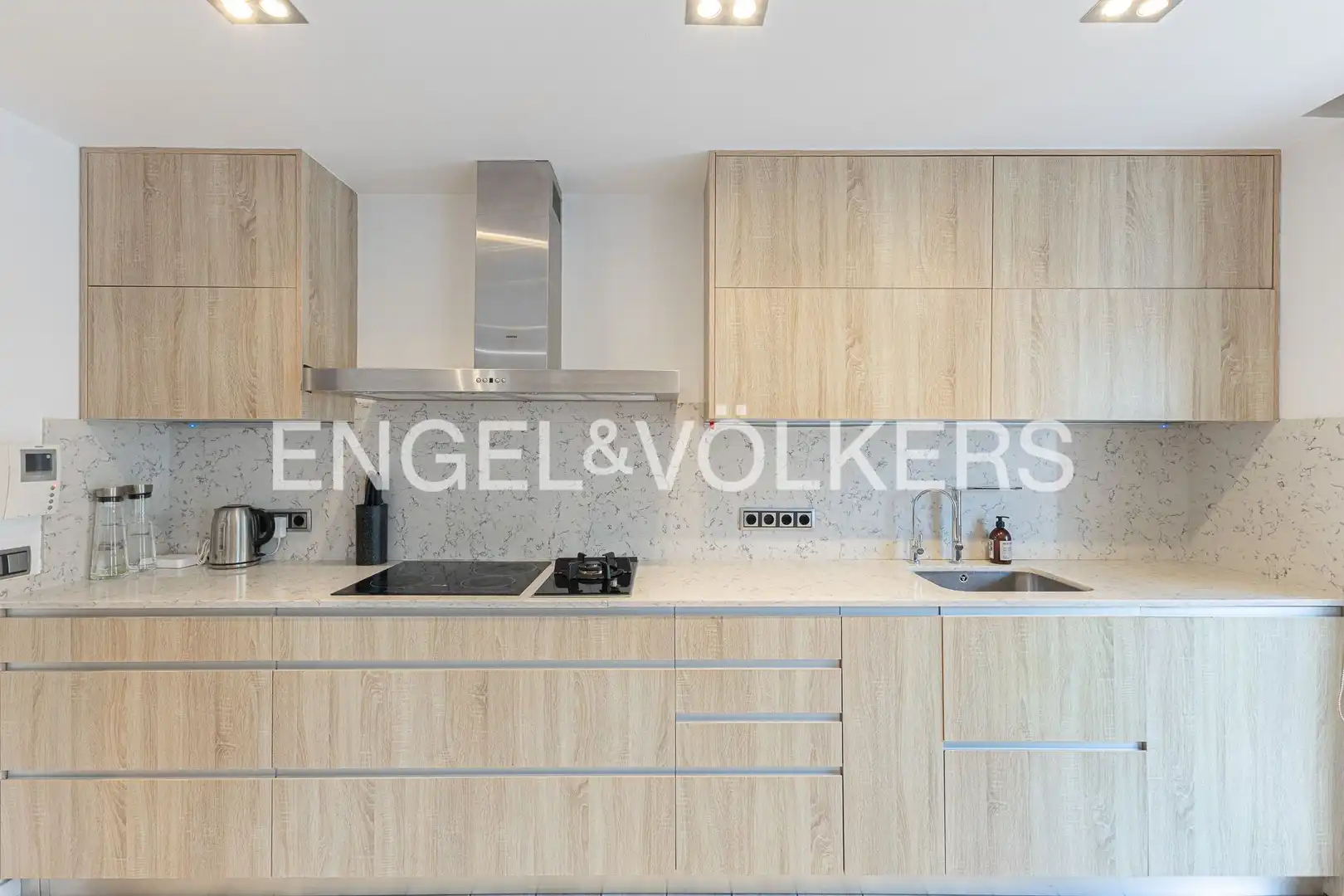 Cocina de Piso de alquiler en Barcelona con Aire acondicionado, Calefacción y Parquet