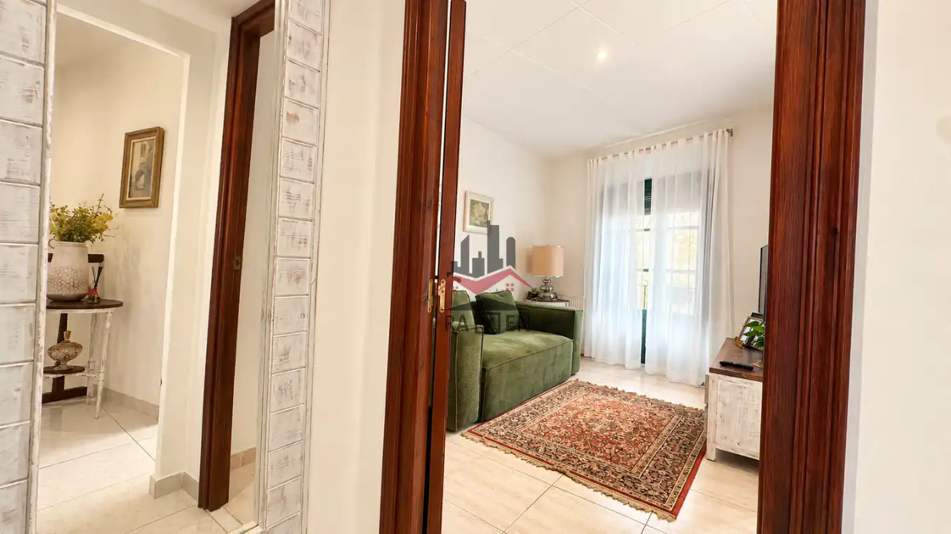 Sala de estar de Finca rústica en venta en Terrades con Calefacción y Jardín privado