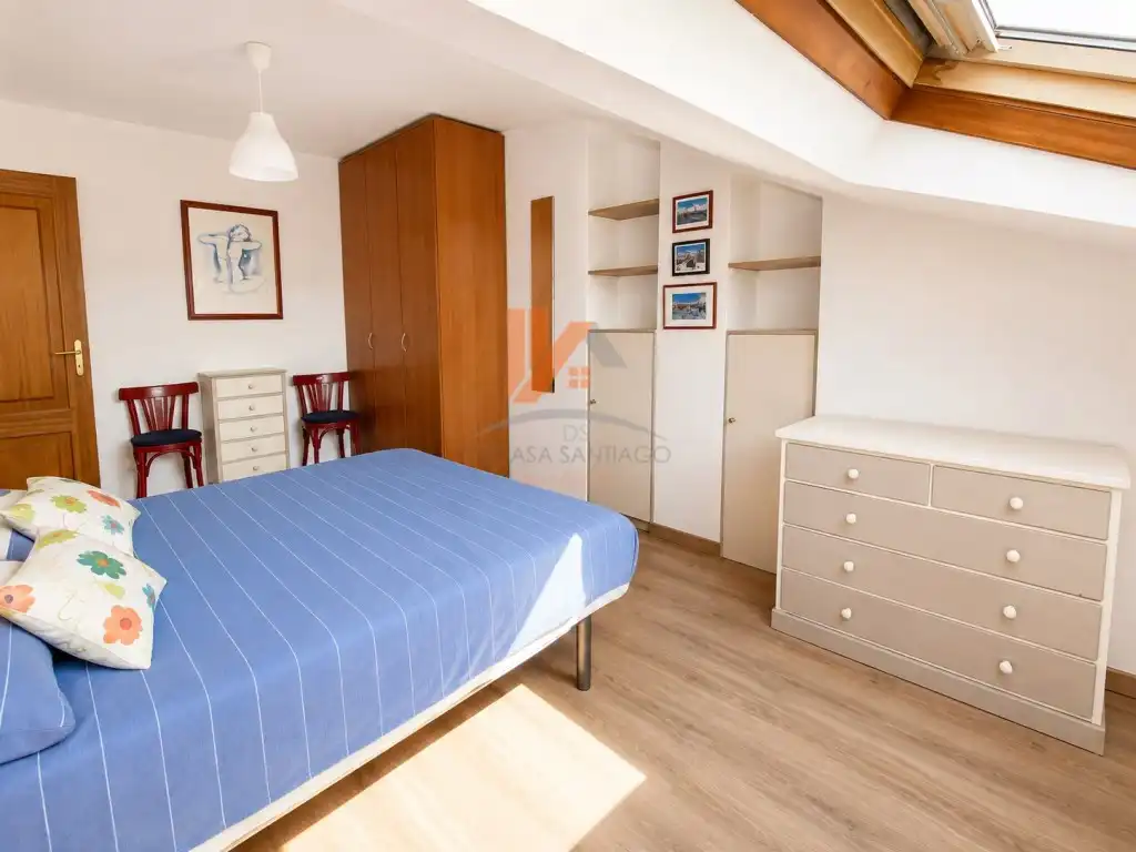 Habitación de Piso de alquiler en Santiago de Compostela  con Amueblado