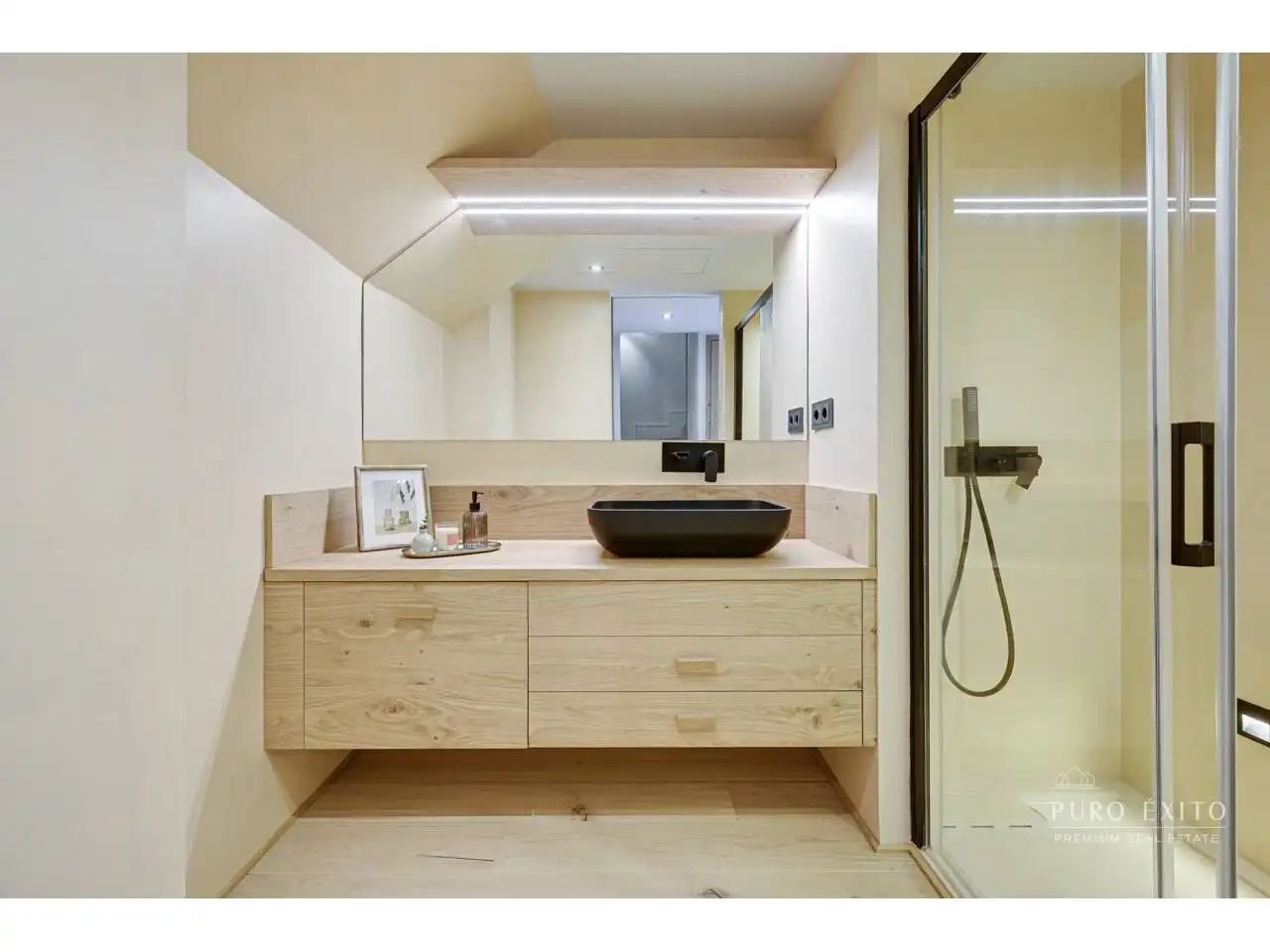 Baño de Dúplex en venta en Barcelona con Aire acondicionado, Terraza y Balcón