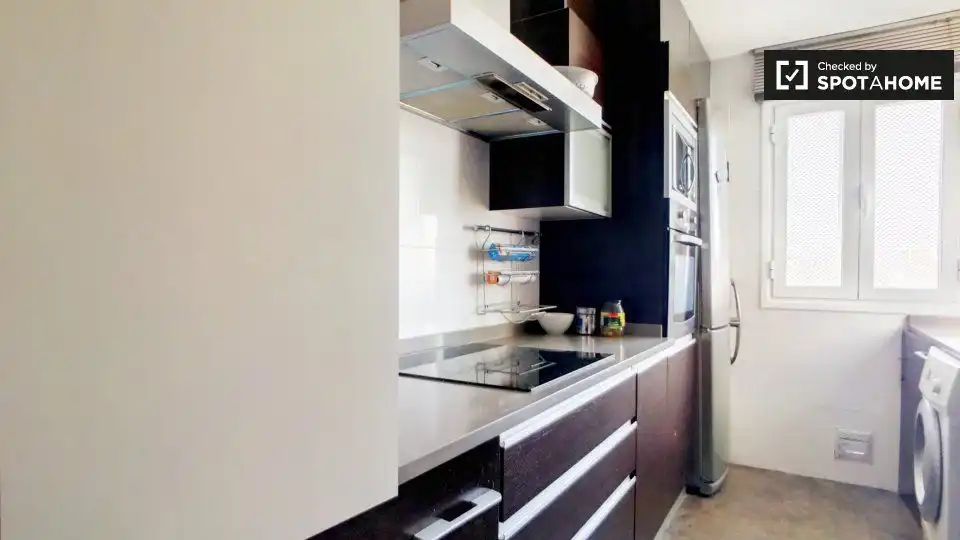 Küche von Wohnung zur untervermieten in Madrid mit Klimaanlage, Heizung und Terrasse