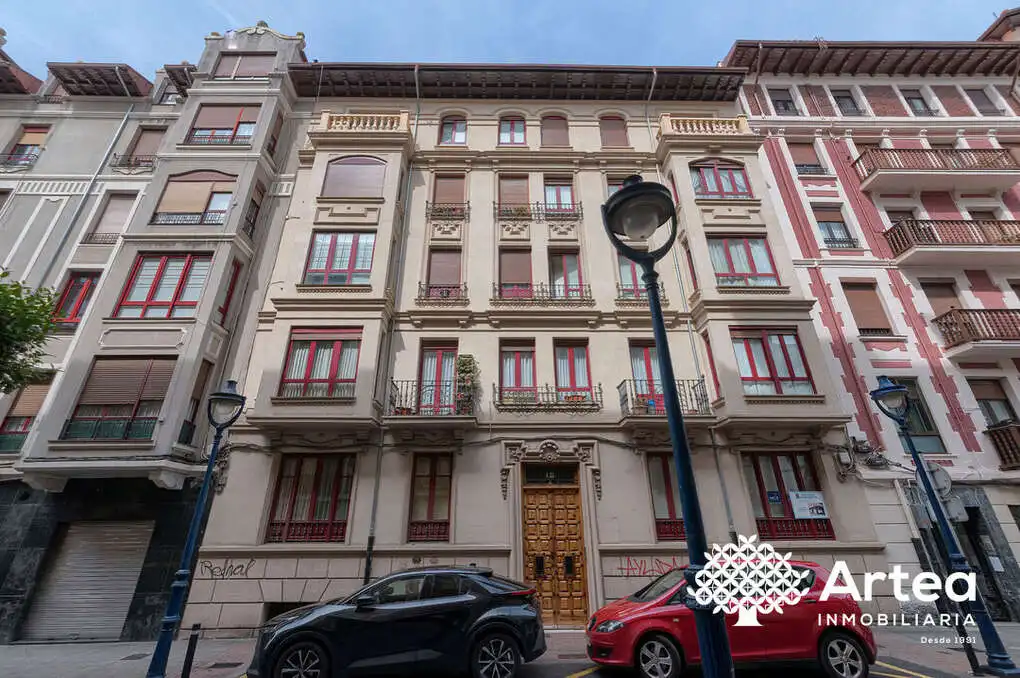Exterior view of Flat for sale in Portugalete  with Heating and Balcony