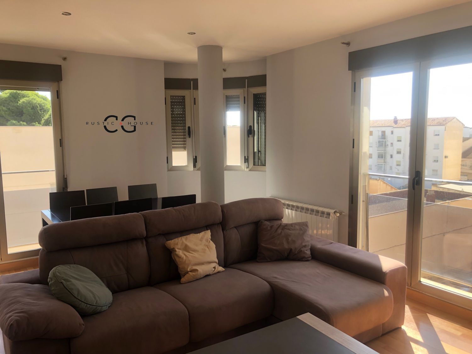 Living room of Flat for sale in Hellín  with Air Conditioner, Heating and Storage room