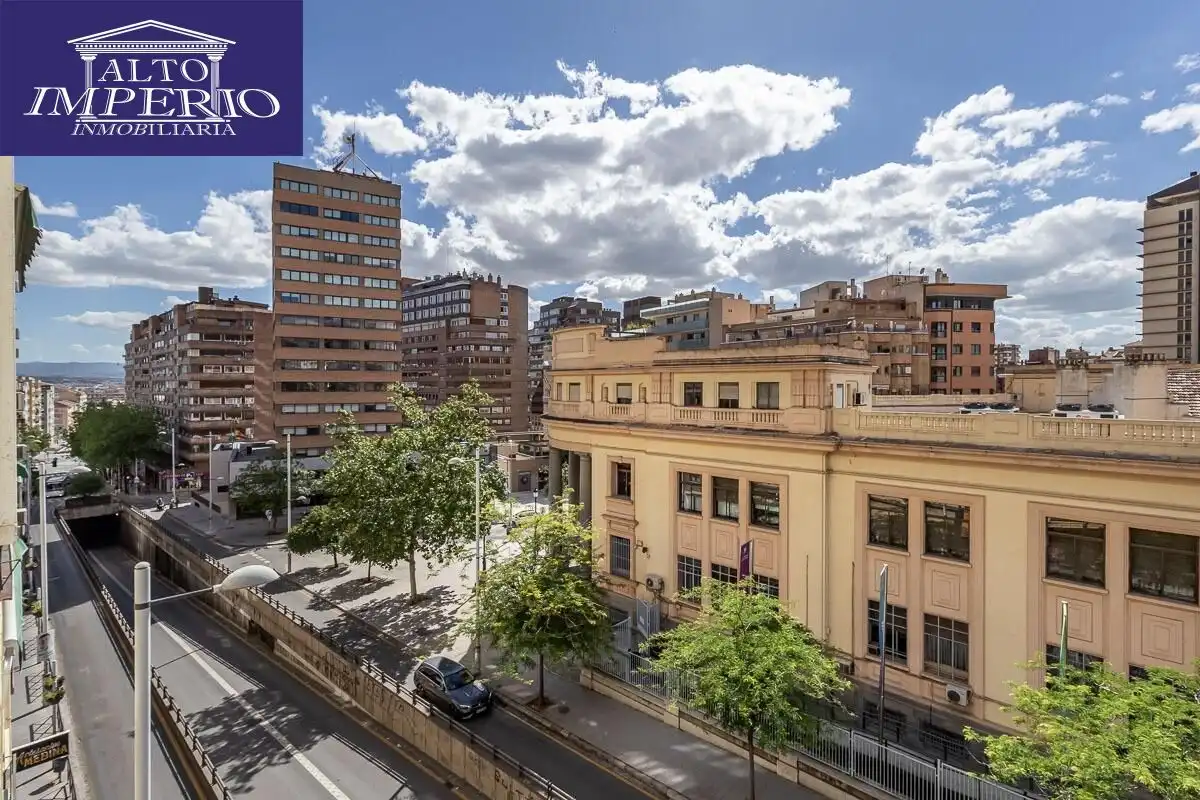 Piso con terraza en venta en Avenida DE MADRID 20, imagen 3