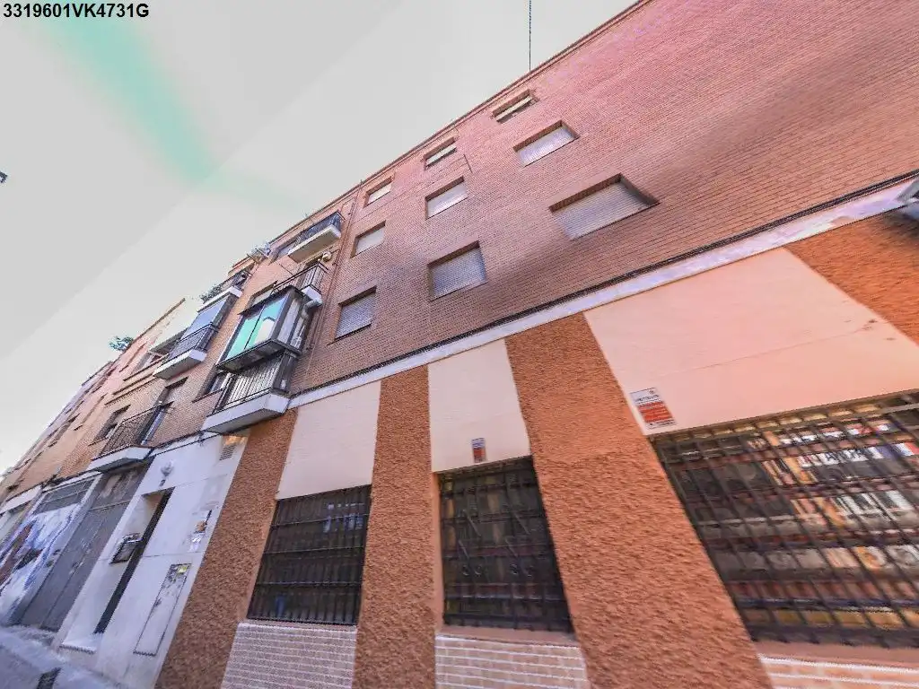 Piso con terraza en venta en Calle de Argente 12