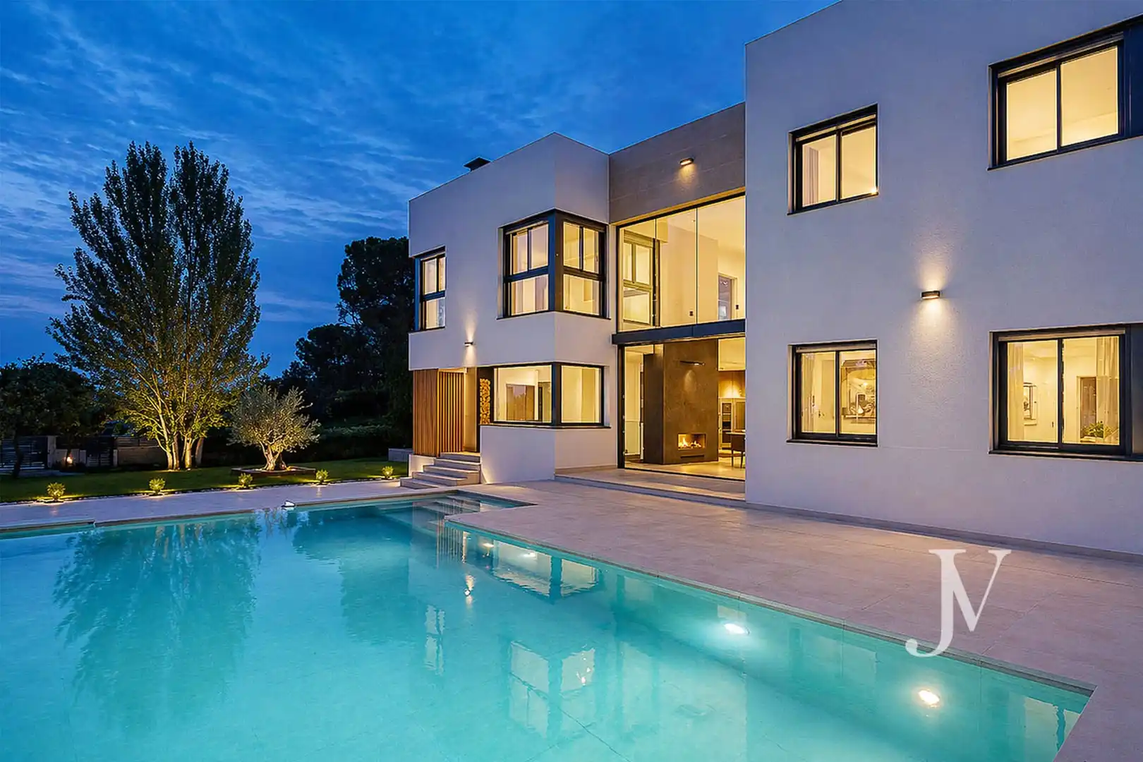 Schwimmbecken von Haus oder Chalet zum Verkauf in Ciudalcampo mit Klimaanlage, Heizung und Privatgarten