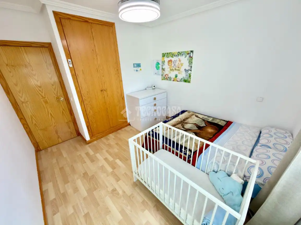 Habitación de Casa adosada en venta en Valdeaveruelo con Aire acondicionado, Calefacción y Terraza