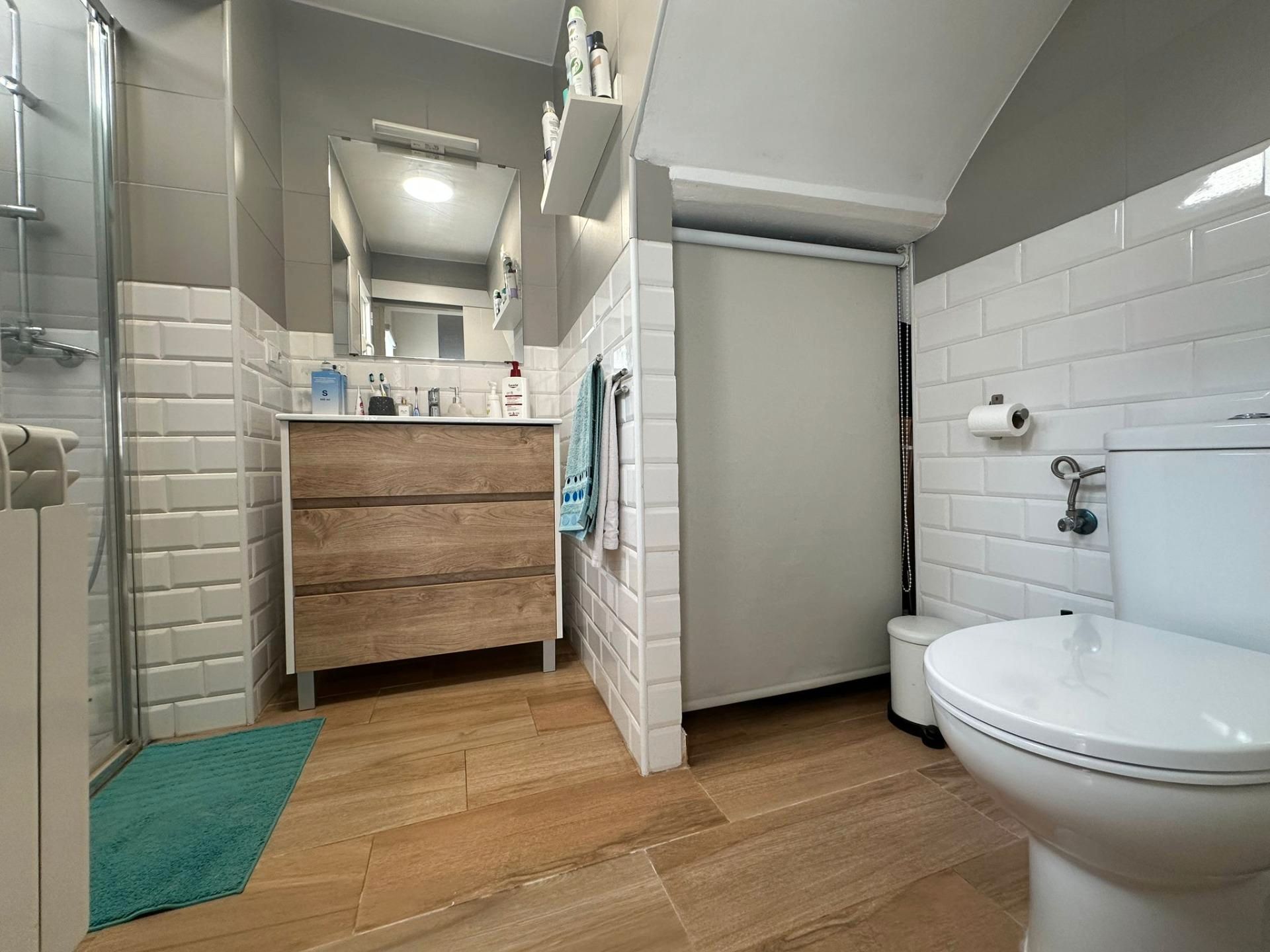 Bathroom of Single-family semi-detached for sale in Quintanar de la Orden  with Air Conditioner, Heating and Private garden