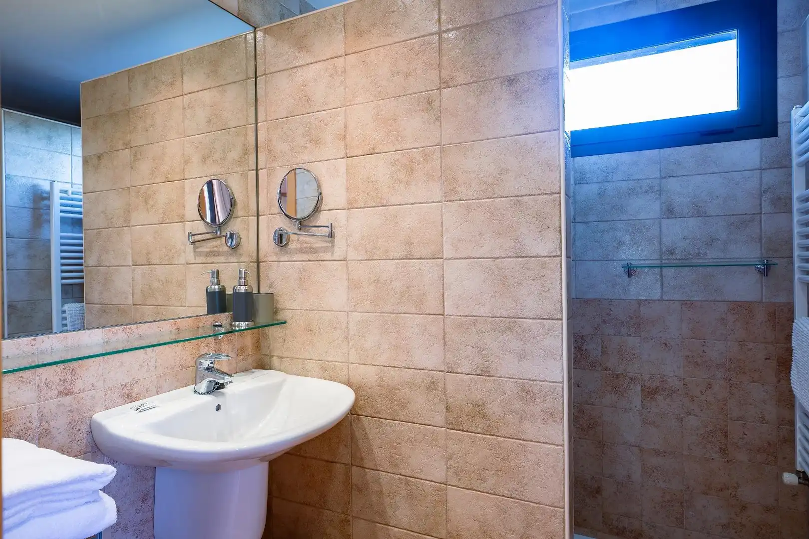 Baño de Edificio en venta en Bierge