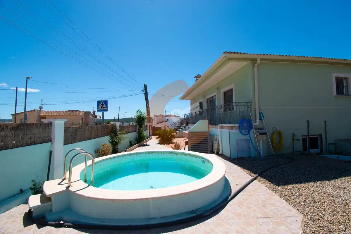 Piscina de Casa o xalet en venda en Santa Oliva amb Jardí privat, Terrassa i Traster