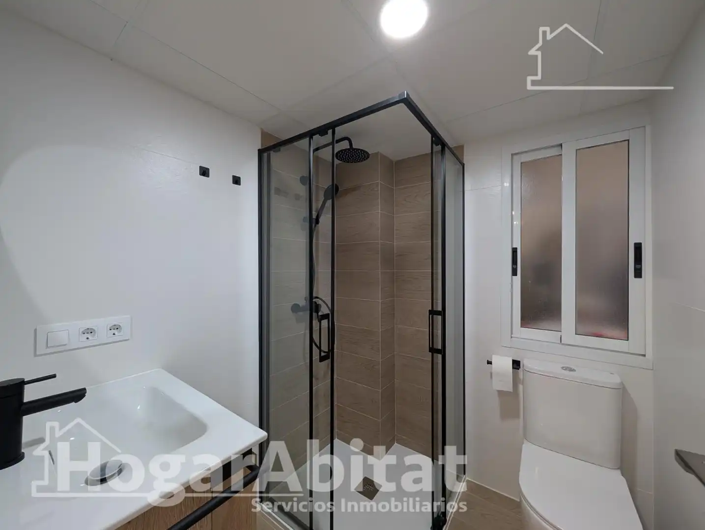 Bathroom of Flat for sale in Alicante / Alacant  with Air Conditioner and Furnished