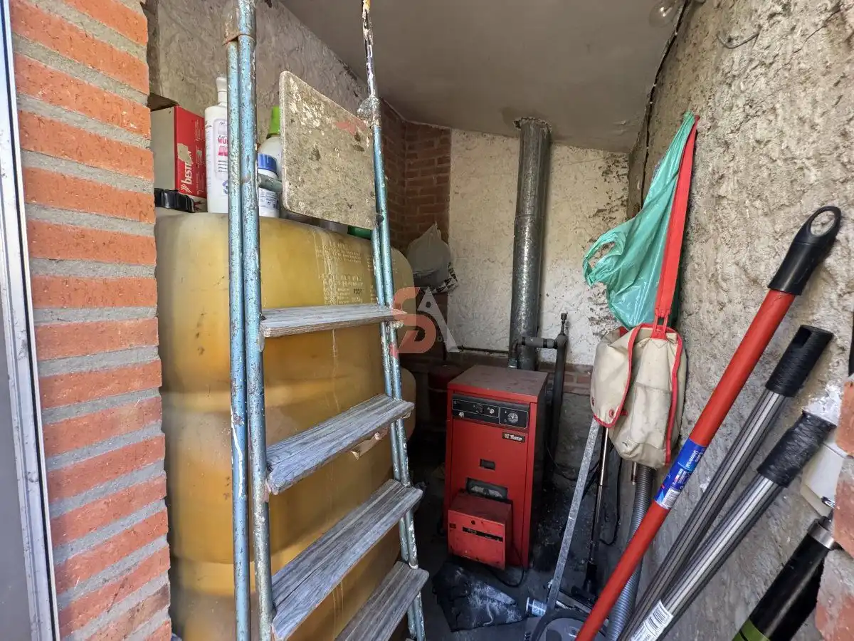 Casa o chalet en venta en Alcazarén con Calefacción, Terraza y Trastero