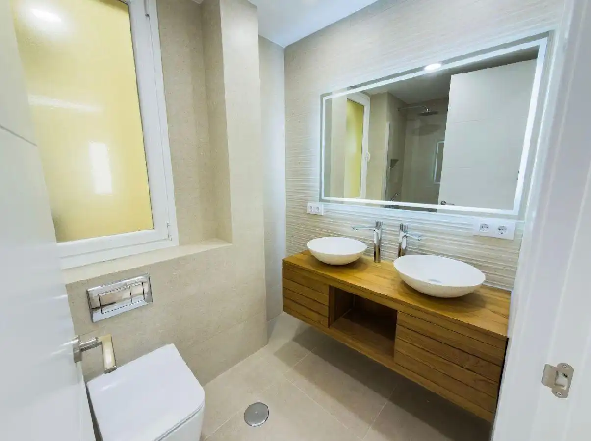 Baño de Piso en venta en Madrid con Aire acondicionado y Calefacción