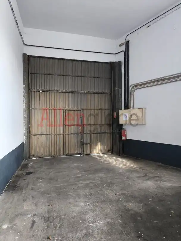 Industrial buildings for rent in Siero