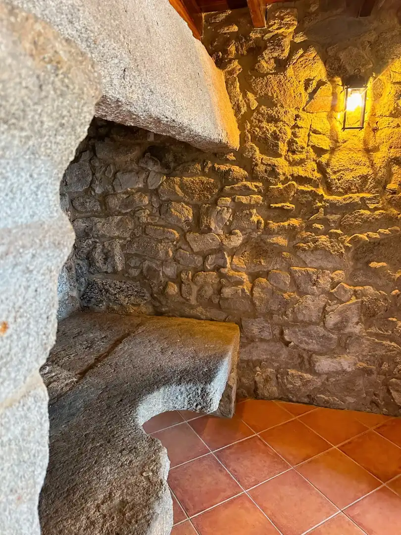 Casa adosada de lloguer en Outes amb Moblat, Forn i Microones