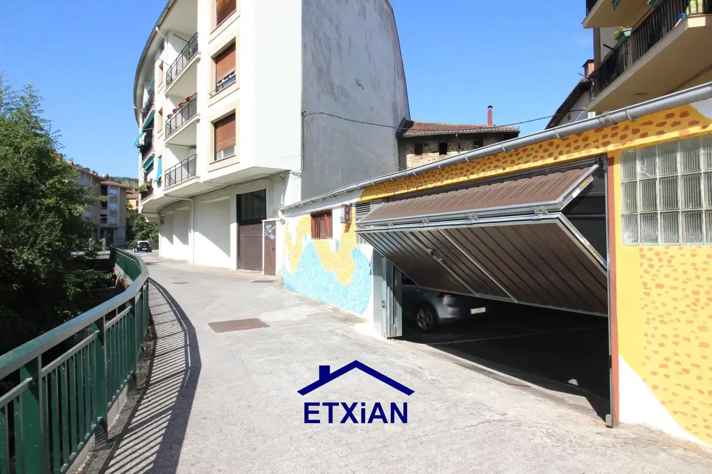Parcheggio in vendita a Atzeko Kalea 10