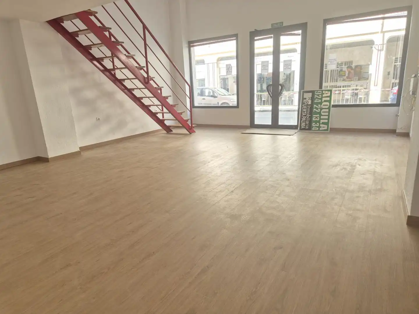 Commercial properties for rent in Badajoz  with Air Conditioner