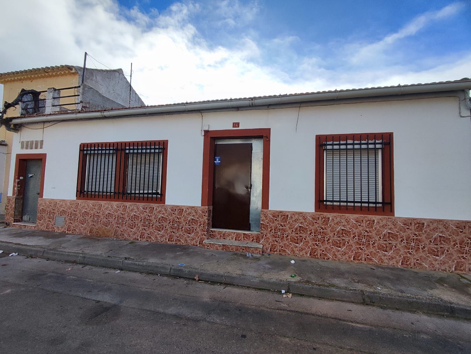 Exterior view of House or chalet for sale in Arenas de San Juan   with Heating, Private garden and Terrace