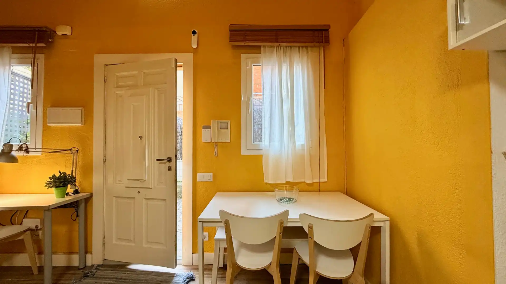 Comedor de Casa adosada en venta en Barcelona con Aire acondicionado, Calefacción y Parquet