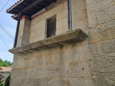 Casa amb balcó en venda a Paderne de Allariz