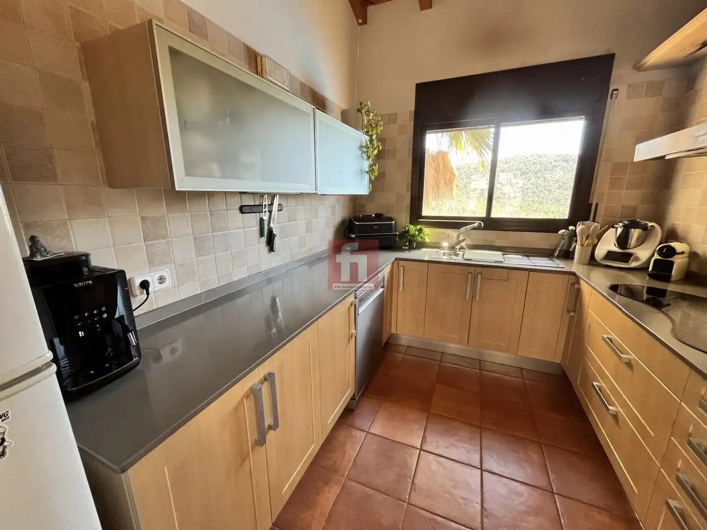 Küche von Haus oder Chalet zum Verkauf in Olivella mit Terrasse, Abstellraum und Schwimmbad