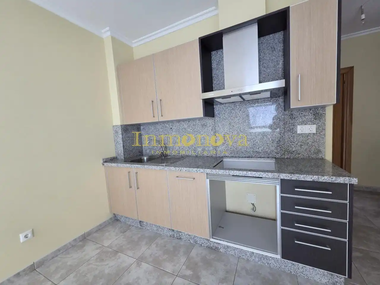 Apartments for sale in CAMINO RIO, 33, Malpica de Bergantiños