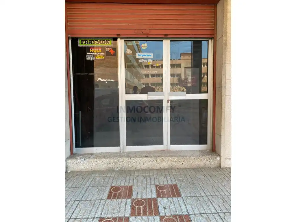 Local commercial à vendre à Calle Pau Casals 4